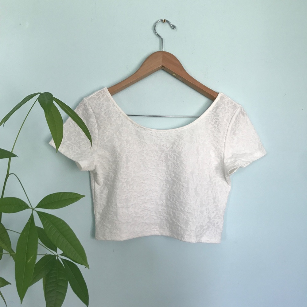 H&M Divided white floral crop top